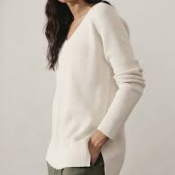 Athleta Hanover Wool blend V-Neck Sweater Ivory size S - Picture 1 of 8